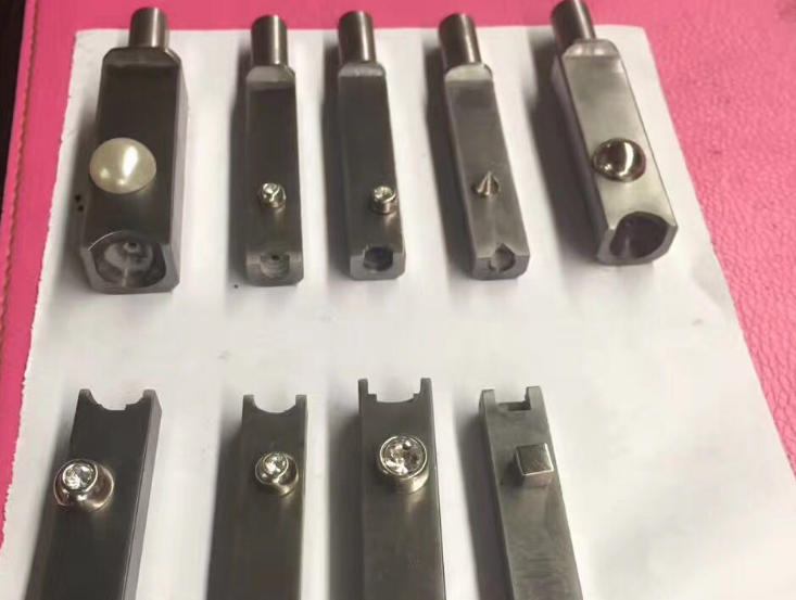 plastic studs mold-9.png